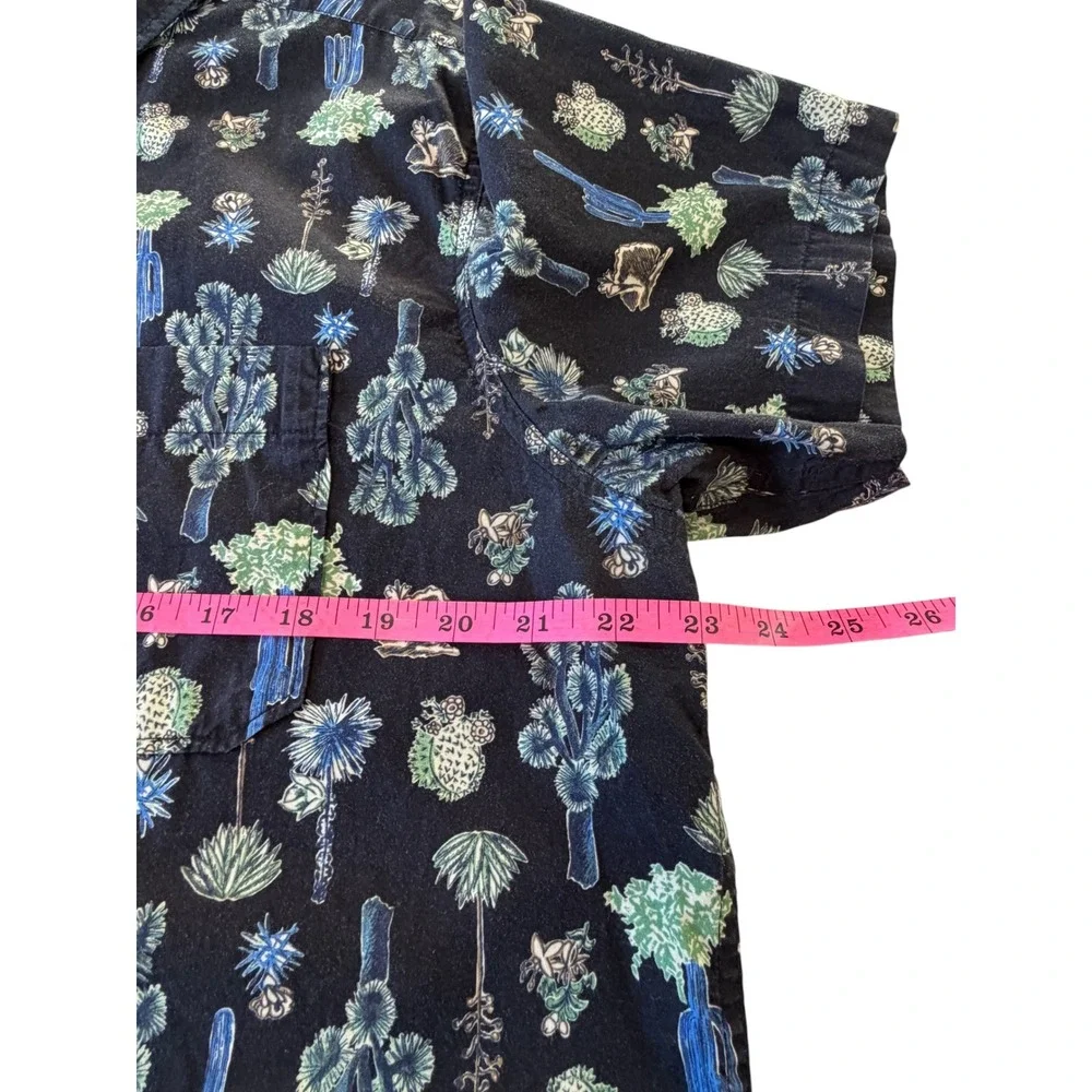 The North Face Mens Black Baytrail Cactus Print Button Down Shirt Large Desert